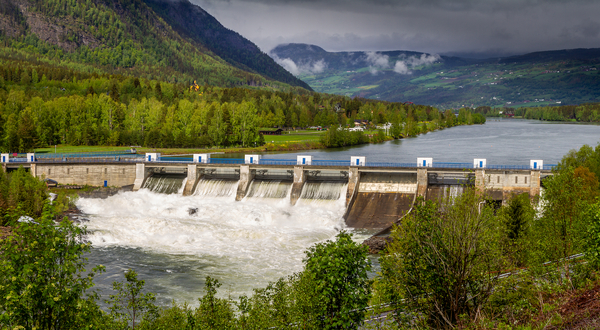 Norwegian aquaculture producers demand action on looming northern power crisis