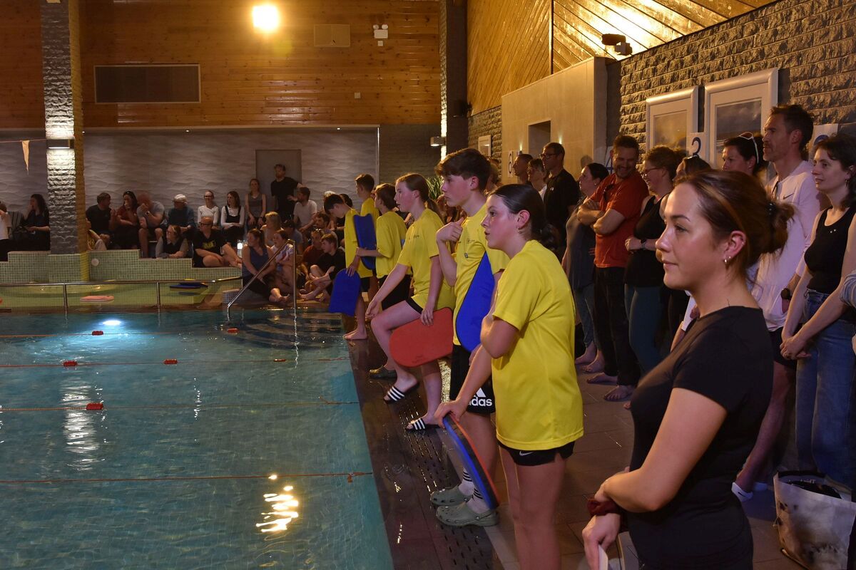 North Ayrshire Sports Academy pupils assisted with logistical support and provided a buffer for the turnaround when pupils were swimming more than one length of the pool. North Ayrshire Sports Academy pupils assisted with logistical support and provided a buffer for the turnaround when pupils were swimming more than one length of the pool.