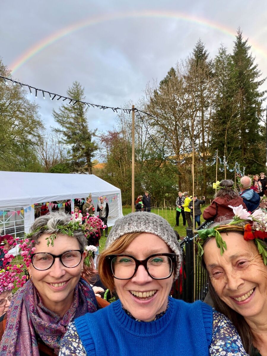 NO T20 Kilchrenan Beltane 01 Dinah Bosomworth Rhona Knox and Chrissie Sugden Loch Awe Voices web