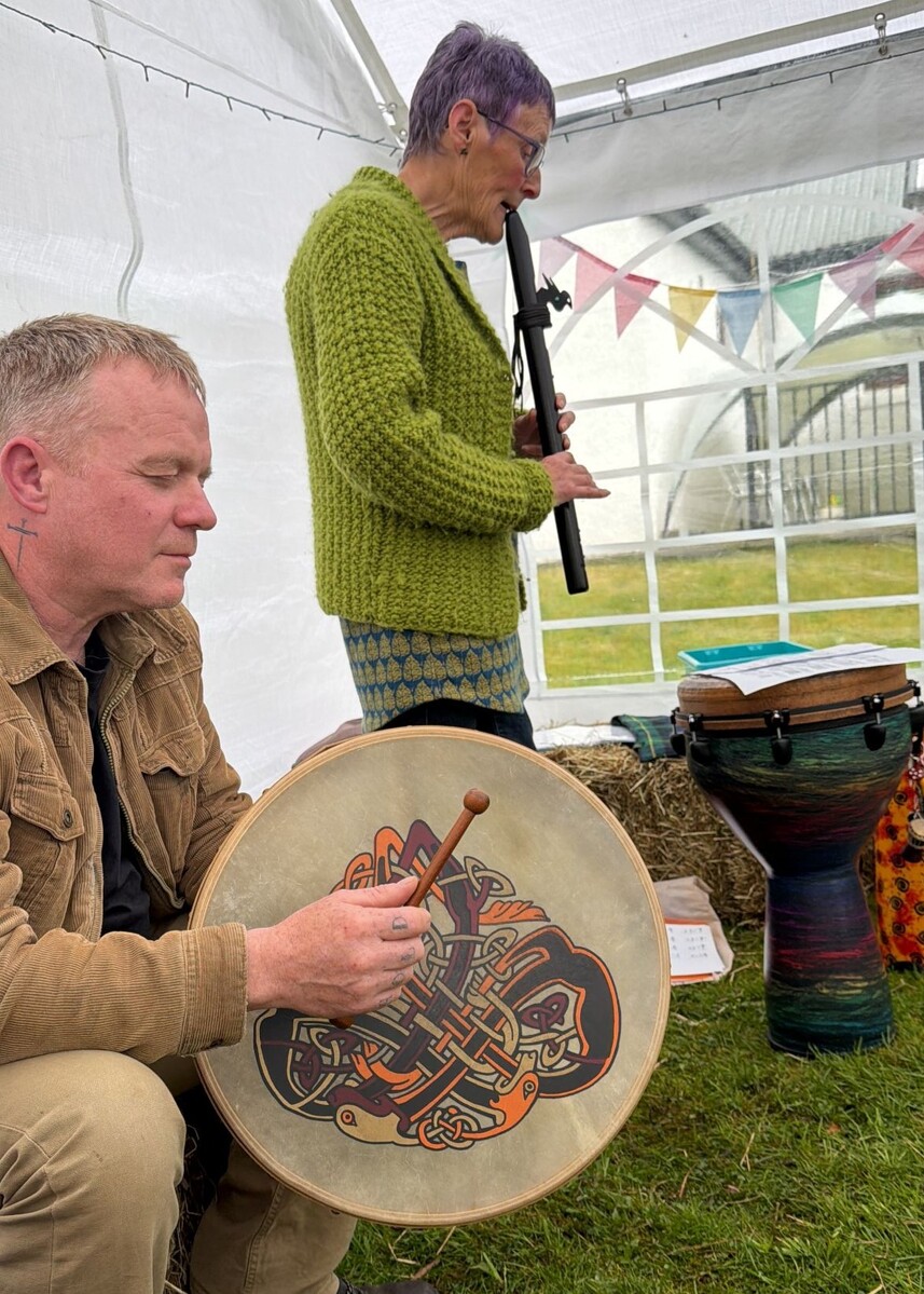 NO T20 Kilchrenan Beltane 07 Andy Drummond and Jane Hodge Argyll Community Drum Circles web smaller