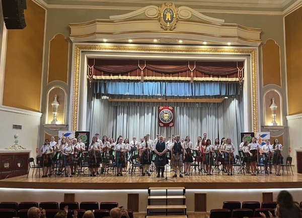 Fiddlers&rsquo; flock to Arran for Brodick performance