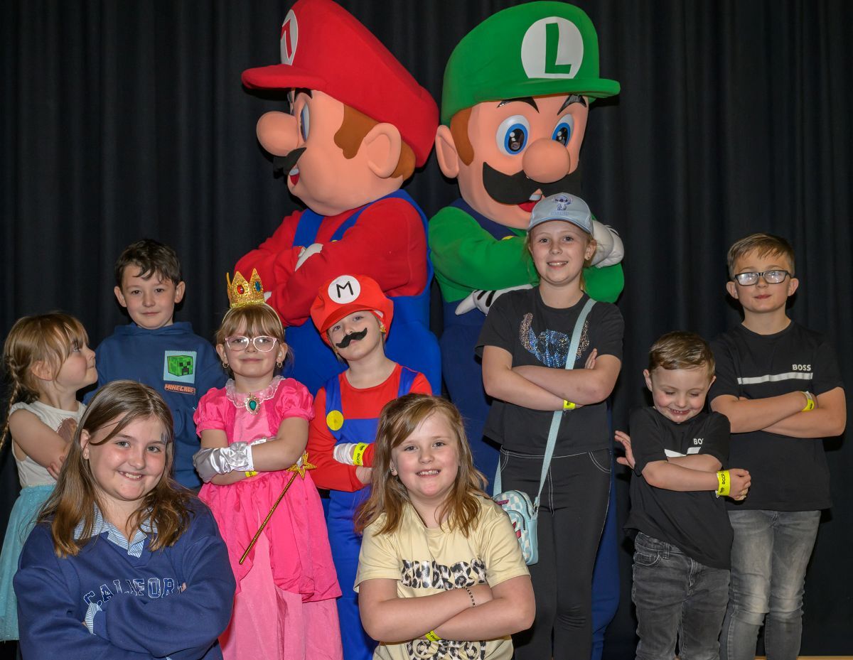 PH F20 Comic Con 05 Mario and Luigi made a guest appearance for some young fans Photo Phil Hughes web