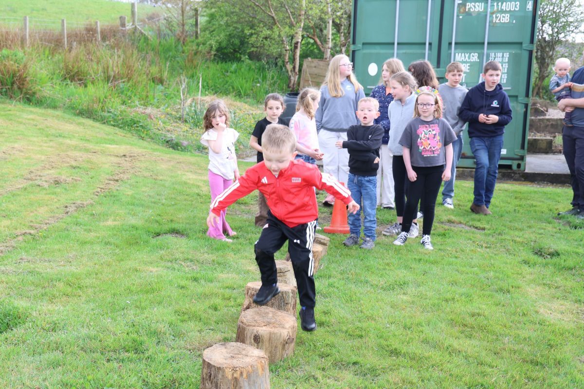 Tractors, teamwork and STEM fun at Glenbarr Primary open day