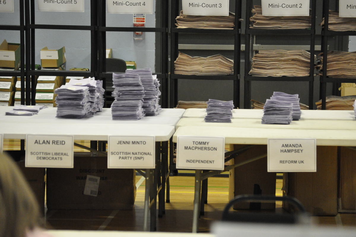 ow t10 vote piles