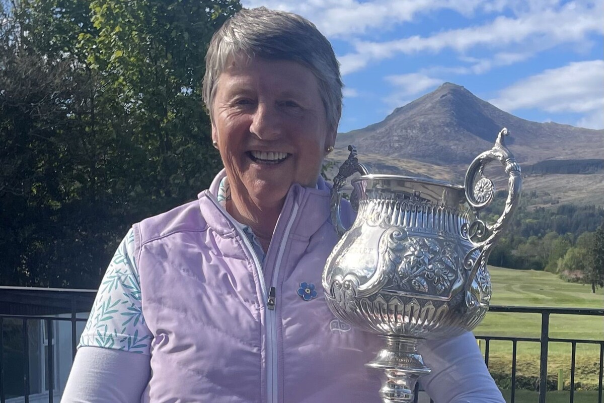 Jenni Turnbull, winner of the Flockhart Trophy at Brodick Golf course. Photograph: SGC.