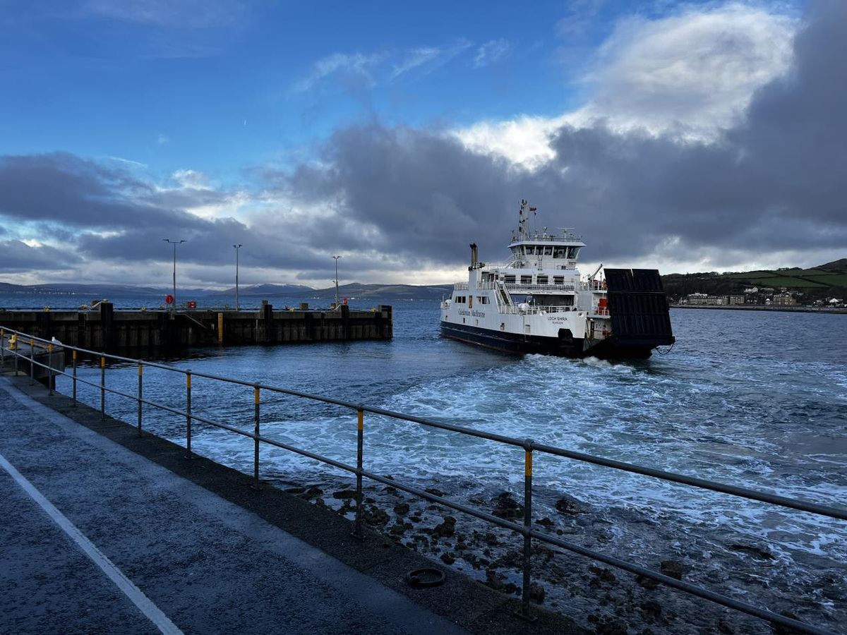 CalMac crew save lives of stranded paddle boarders