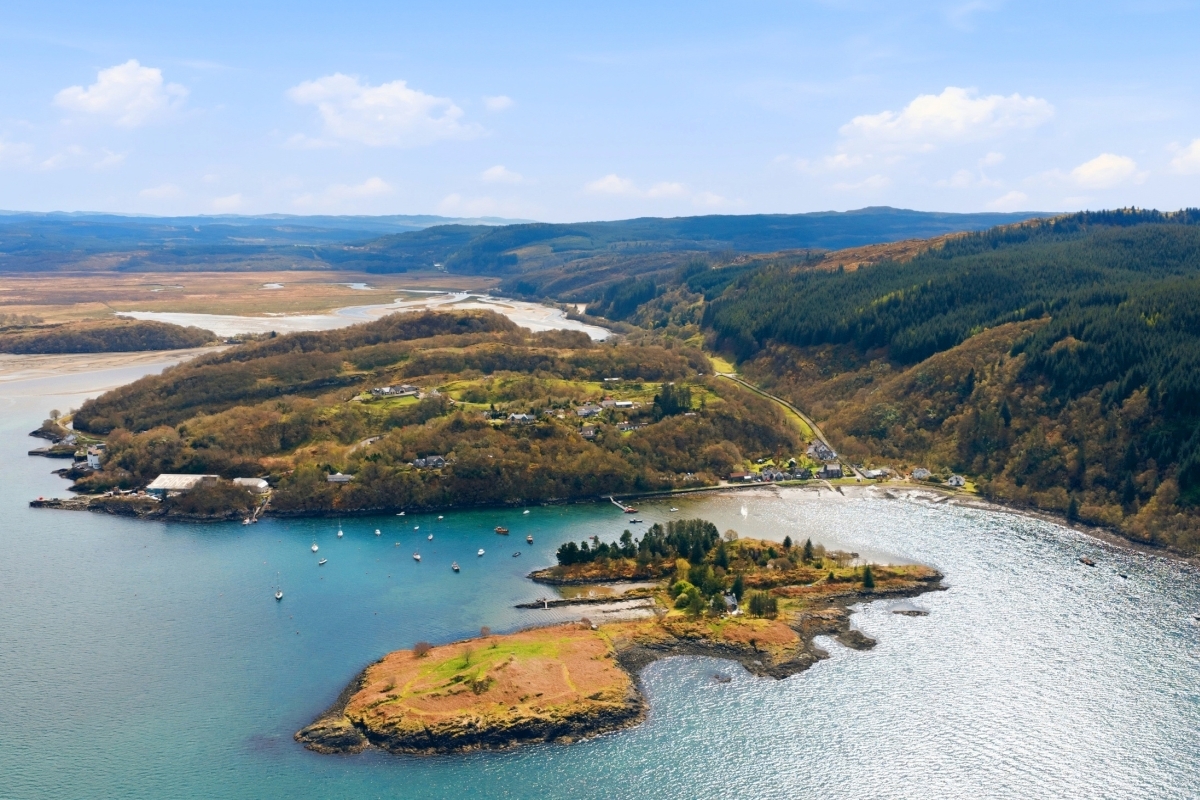 Mid Argyll couple bid farewell to island dream home