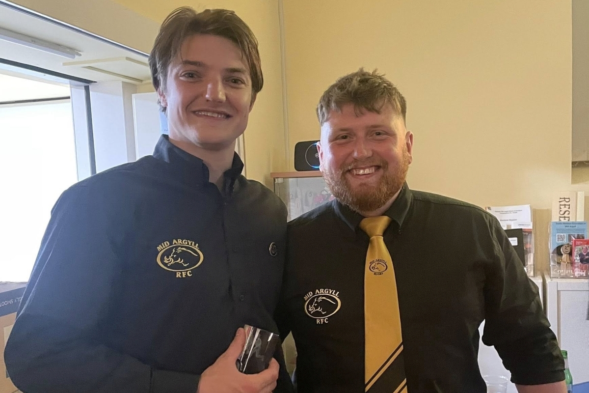 Player of year Dougie Ritchie receives his award from Lewis MacFarlane. Photograph: Mid Argyll RFC Player of year Dougie Ritchie receives his award from Lewis MacFarlane. Photograph: Mid Argyll RFC