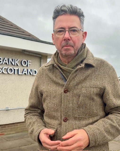 NO T22 Torcuil Crichton MP 01