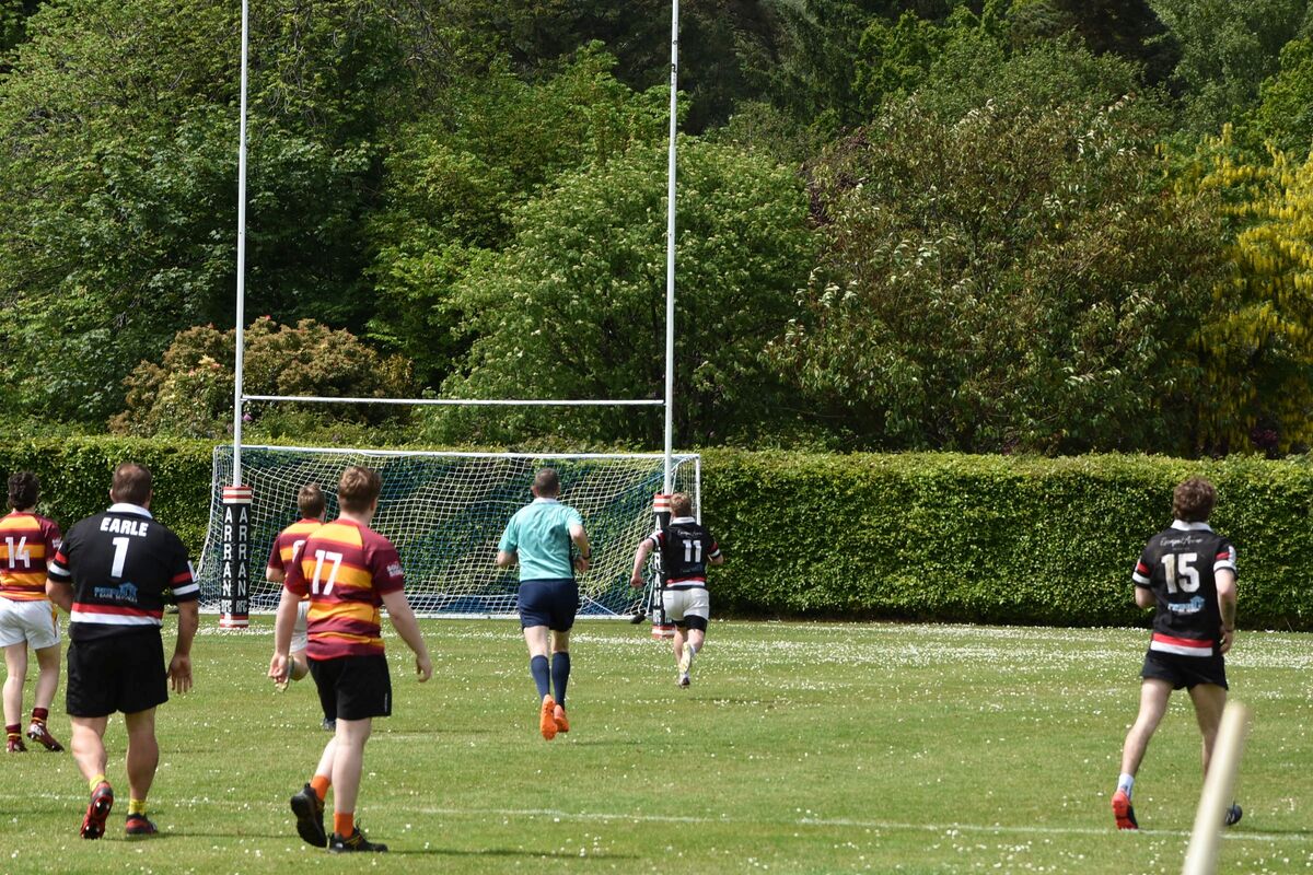 Cammy Morgan scores a try in the Arran match against Edinburgh University Medics. 