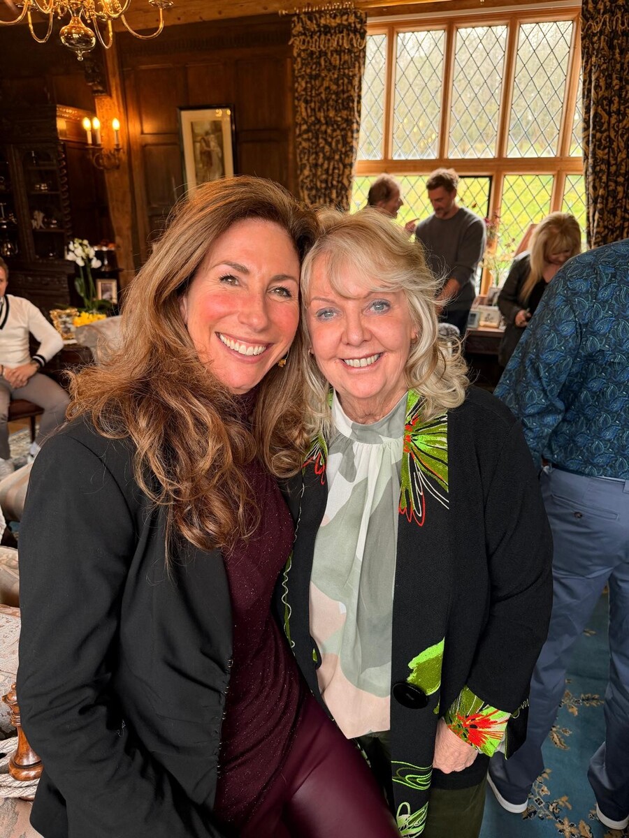 June and Gaynor Faye