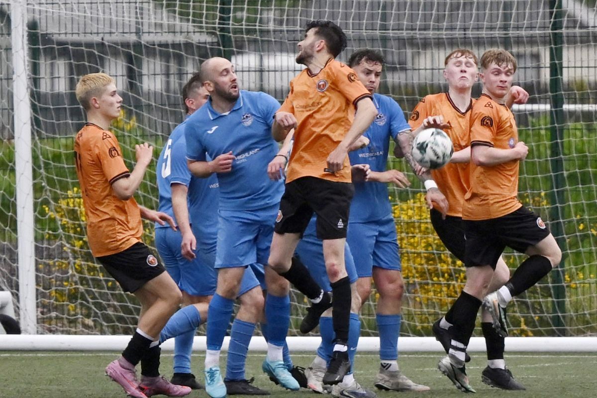 Mallaig dig into reserves in 11-goal thriller