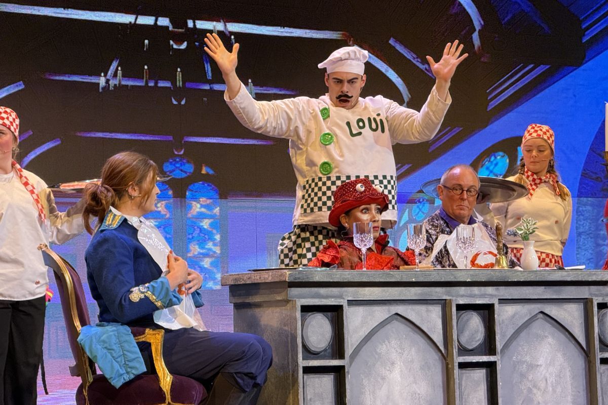 Showstoppers make a splash with latest production