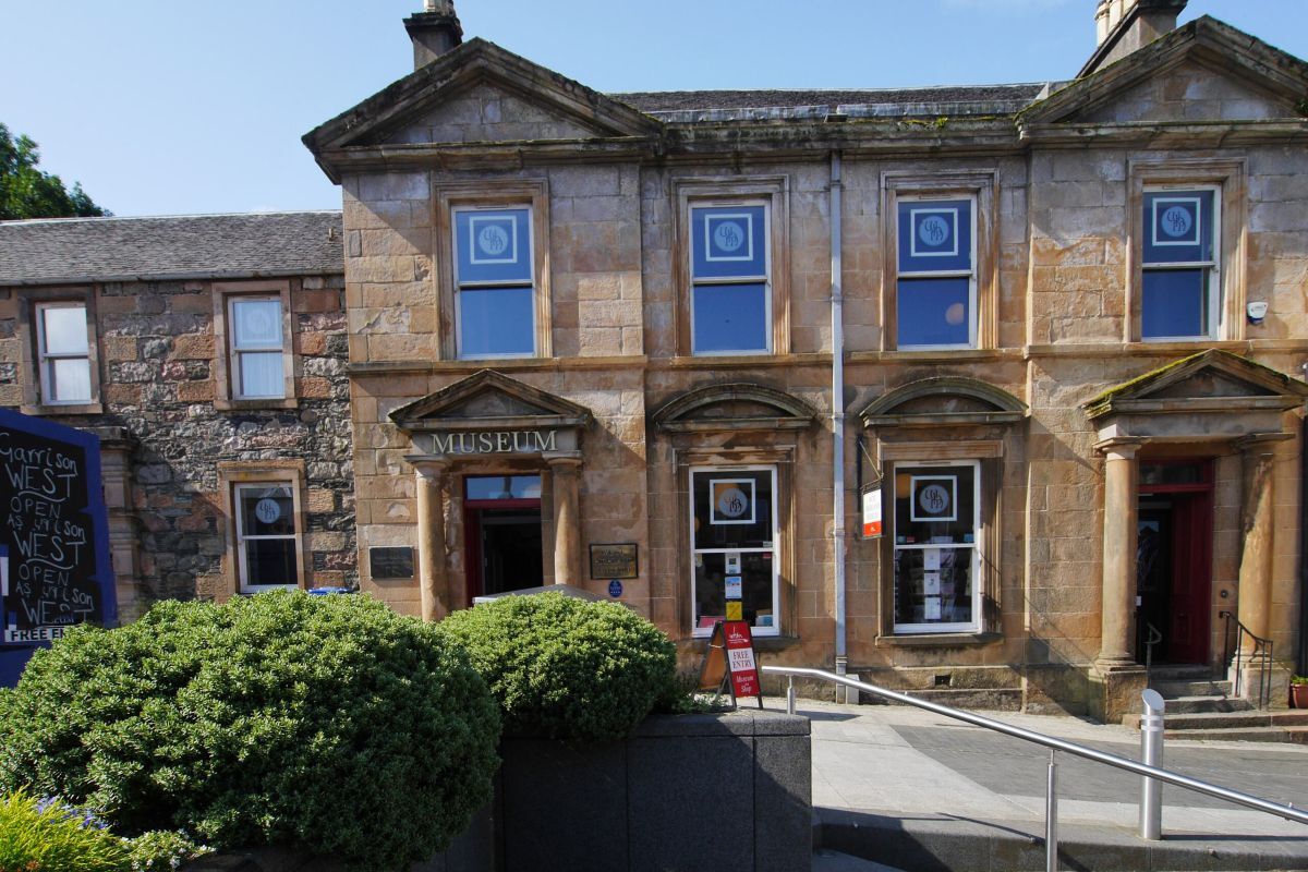 WEB NO F23 West Highland Museum 26 front