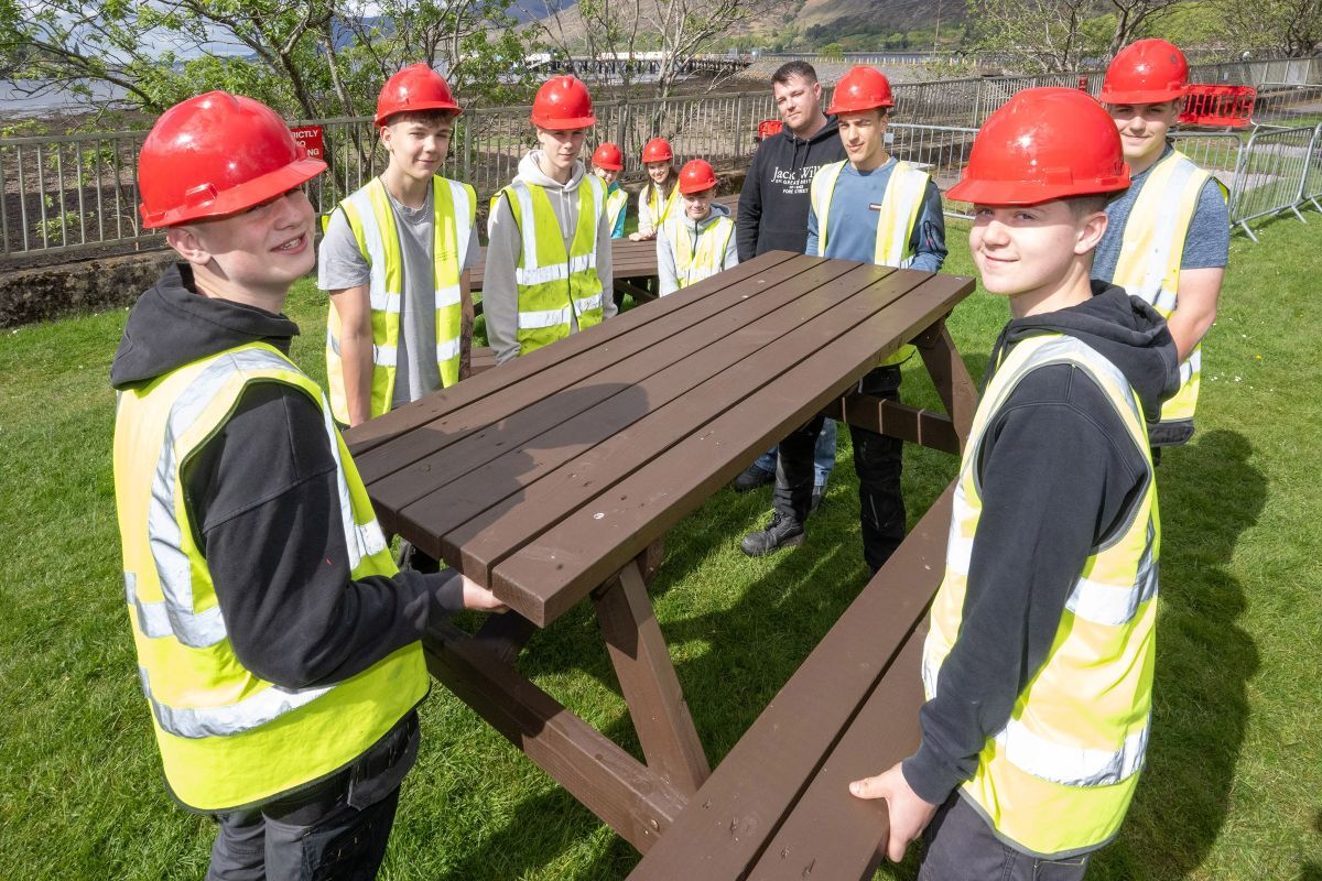 Students set a benchmark at Fort William campus