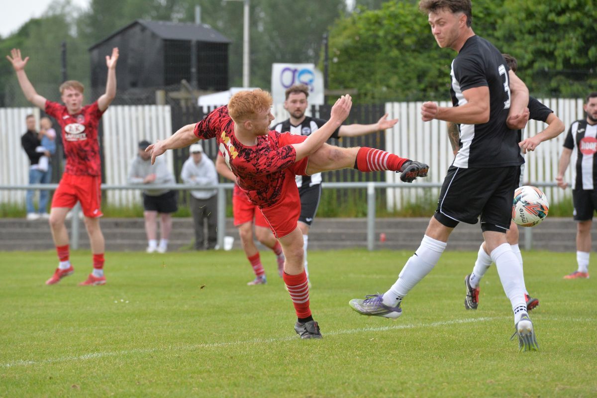 WEB NO T23 Oban Saints v AFC Chryston 26 Connor Moore fires Saints ahead DB