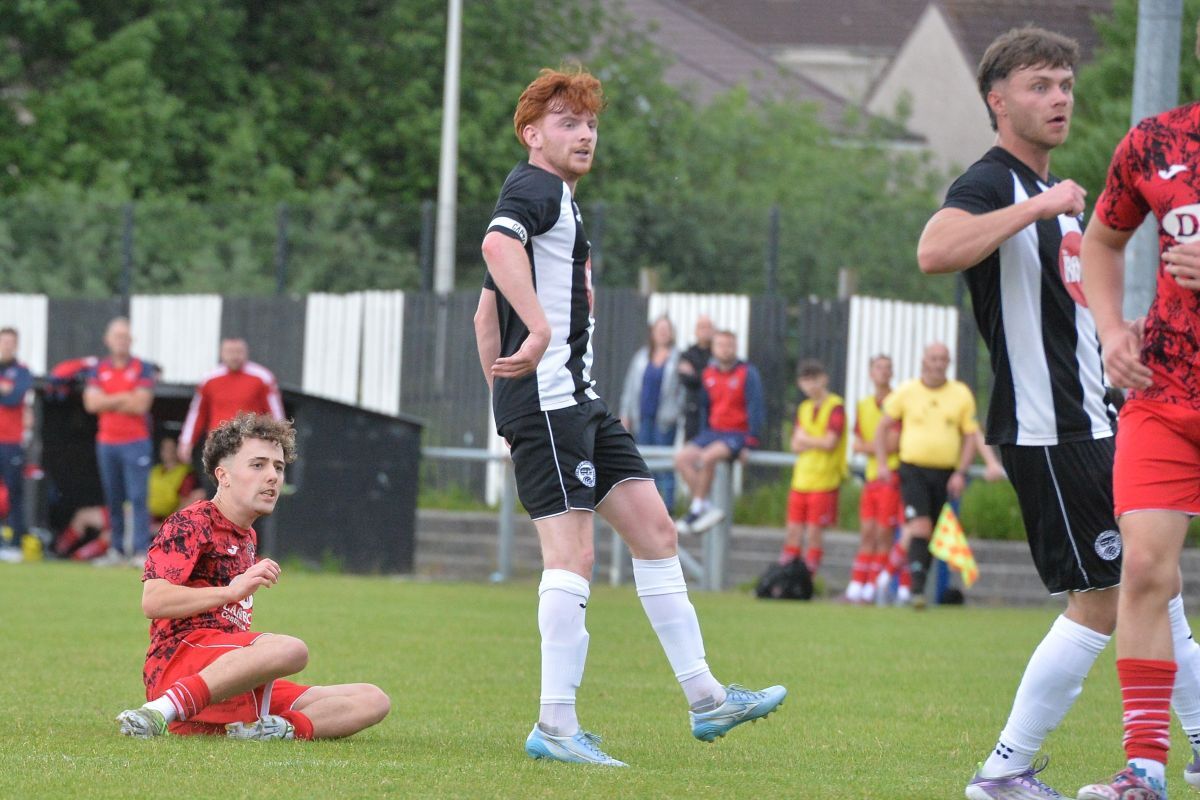 WEB NO T23 Oban Saints v AFC Chryston 26 Preston Macintyre equalises for Saints DB