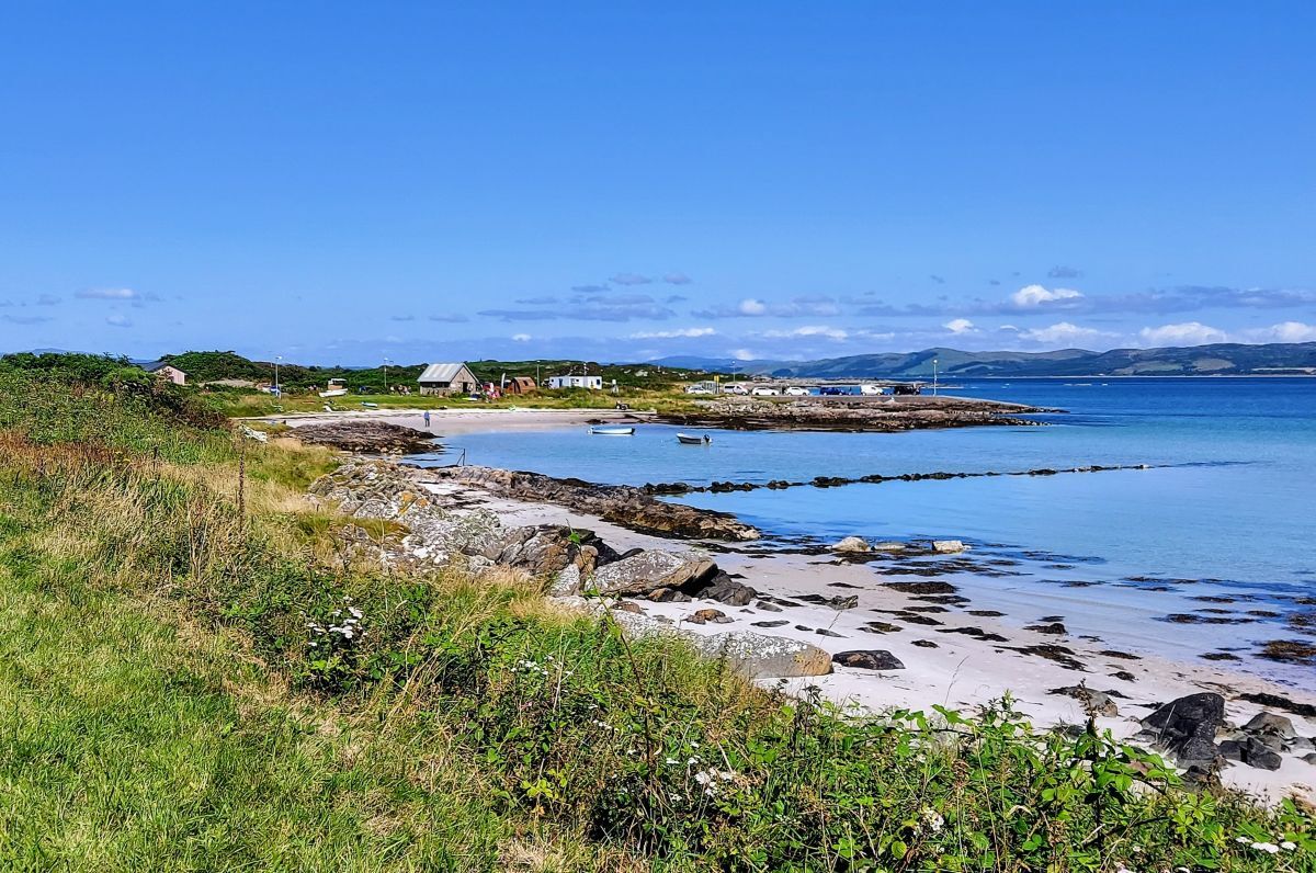 Islanders call for action over &lsquo;unbelievable&rsquo; Gigha floodlights
