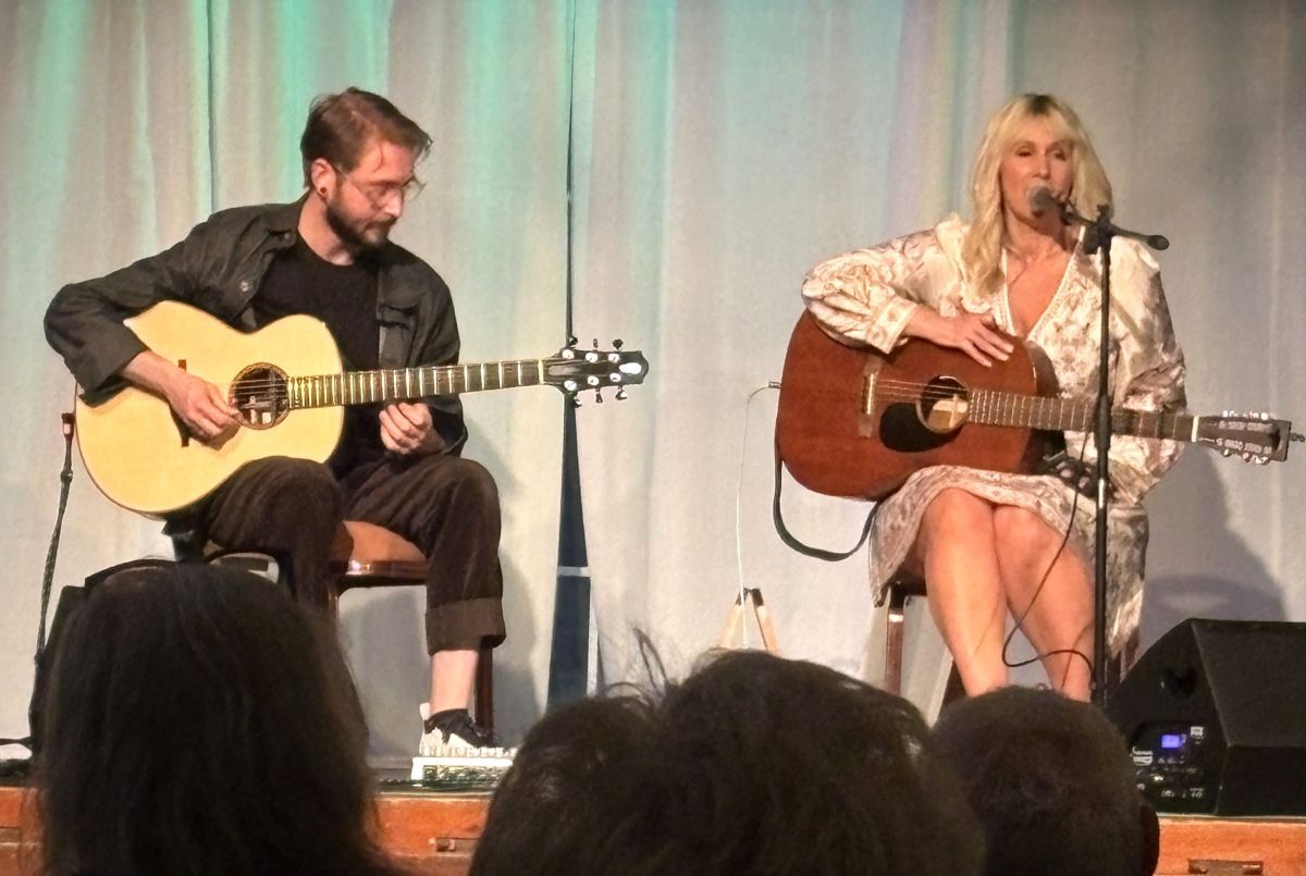 Talbot delights Carradale audience