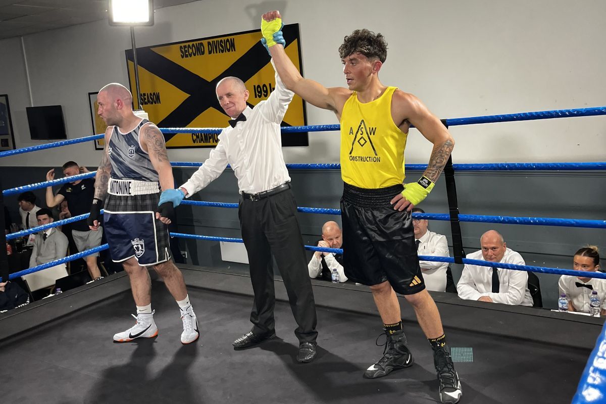 Fortwilliam boxers get put through their paces in Dumbarton