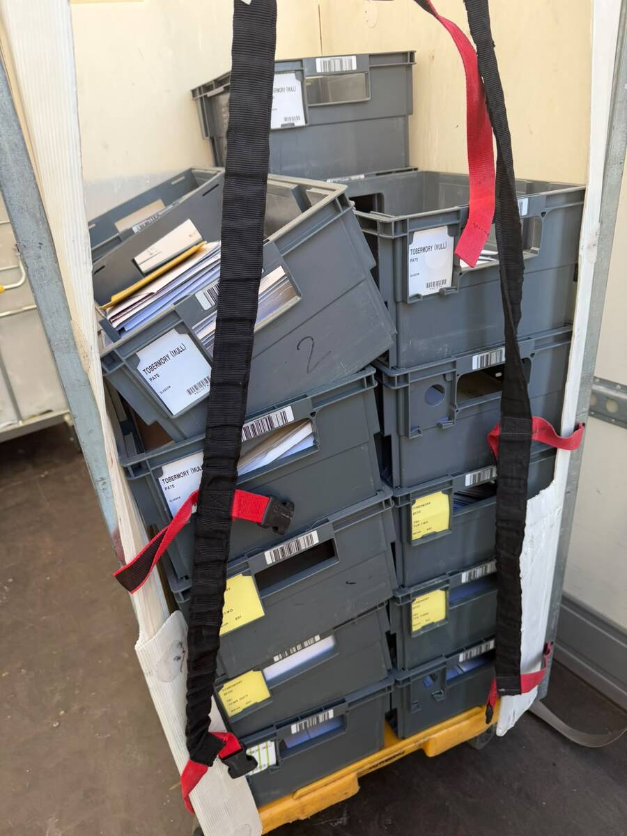 Political pressure builds on Mull postal crisis