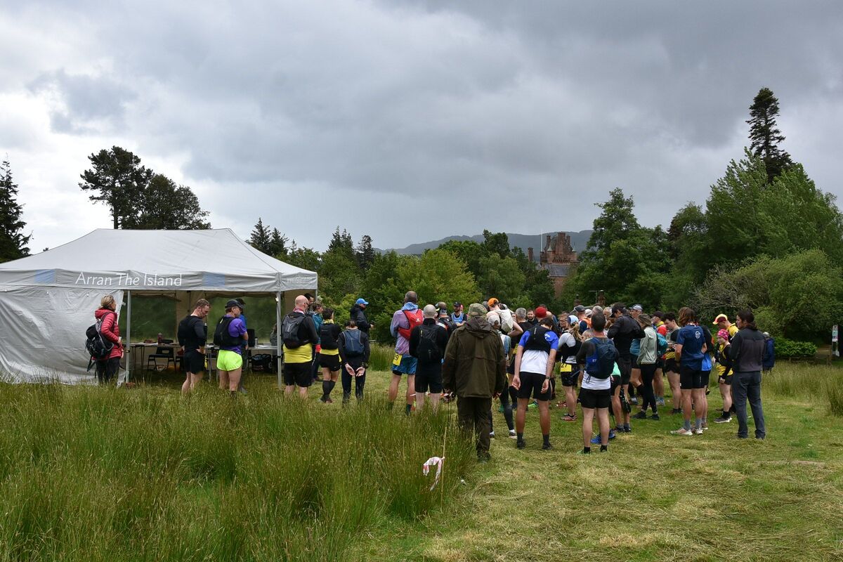Race organiser, Kirstie Smith provided the runners with a safety briefing before they set off. 