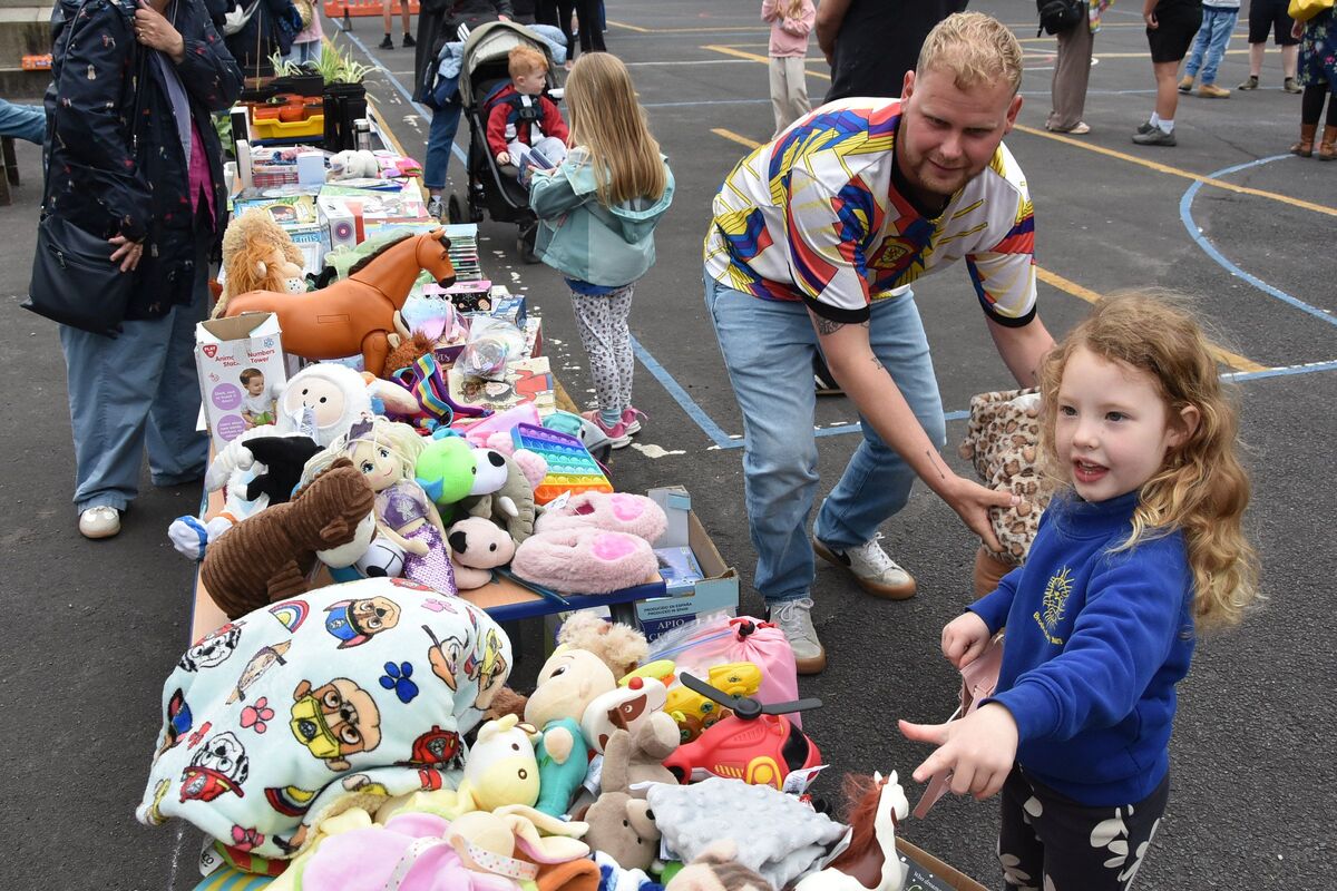 A young Brodick Early Years pupil selects her favourite soft toy.