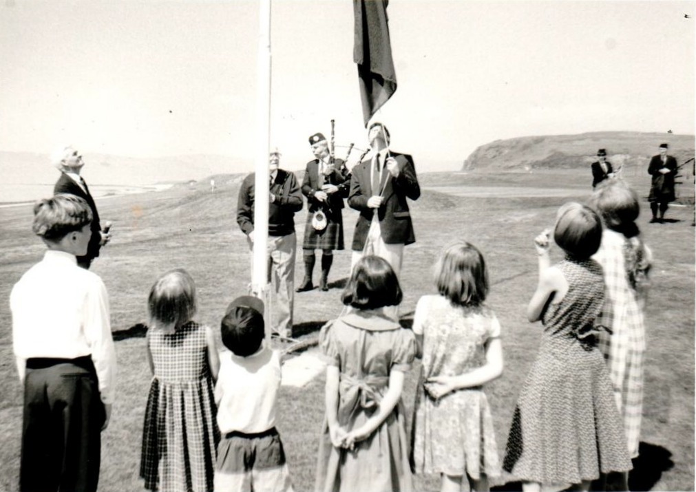 Shiskine Golf and Tennis Club celebrated its 100 year anniversary. Johnnie Robertson raised the ceremonial flag with almost 200 people watching the ceremony.