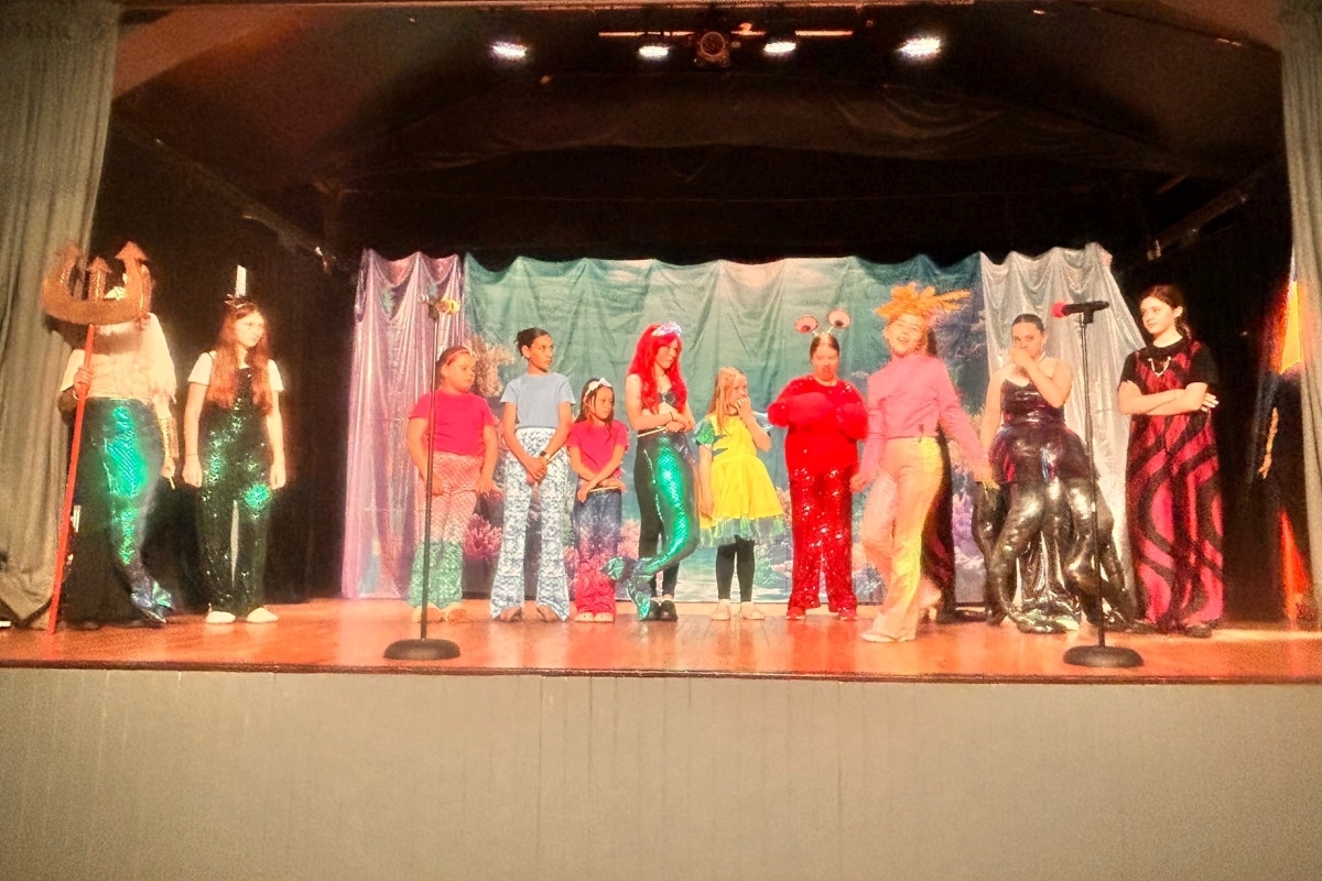 The Wee Mermaid cast take to Ardrishaig Hall stage in their final rehearsals before the performance. Photograph: Robyn Feeney The Wee Mermaid cast take to Ardrishaig Hall stage in their final rehearsals before the performance. Photograph: Robyn Feeney