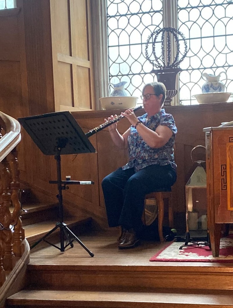Louise Braithwaite provided a mellow soundtrack of oboe music on Sunday.
