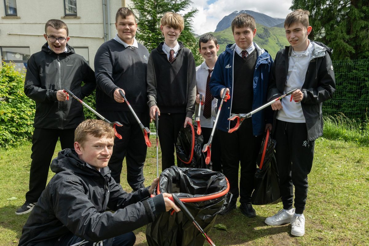 High School litter pickers get Saltire hours in the bag