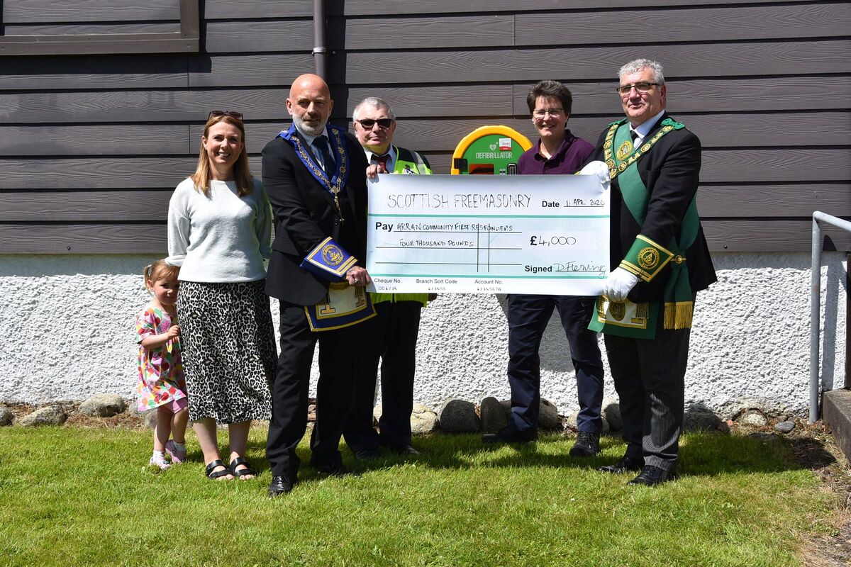 Receiving the donation from the Freemasons were first responders Hannah and Lyla Taylor, David McLintock, and Fiona Laing.