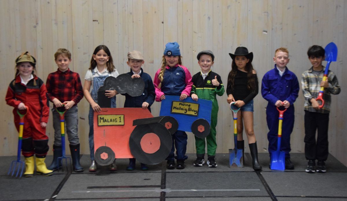 NO T26 Ardnamurchan Mod 07 Action song U10 Mallaig Primary School web