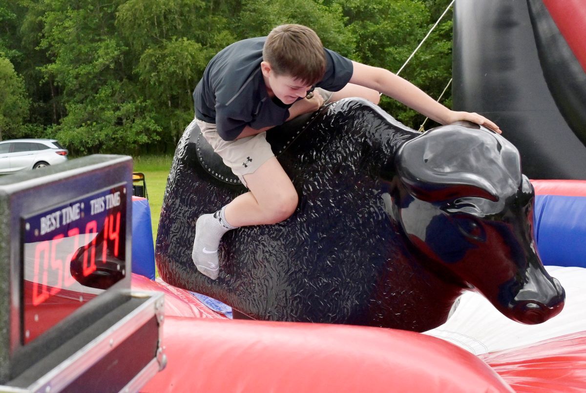 WEB NO F27 Kinlochleven Gala Day 26 Bucking Bronco IF