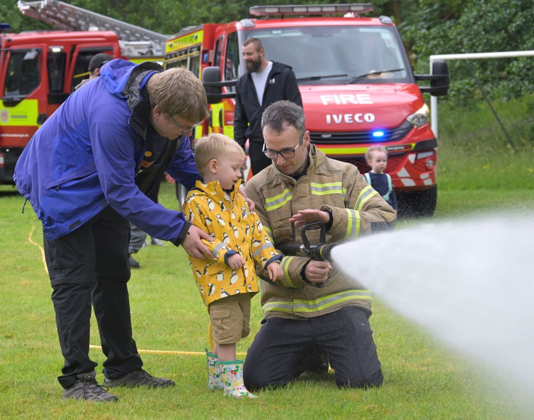 WEB NO F27 Kinlochleven Gala Day 26 Fire Fighting IF WEB NO F27 Kinlochleven Gala Day 26 Fire Fighting IF