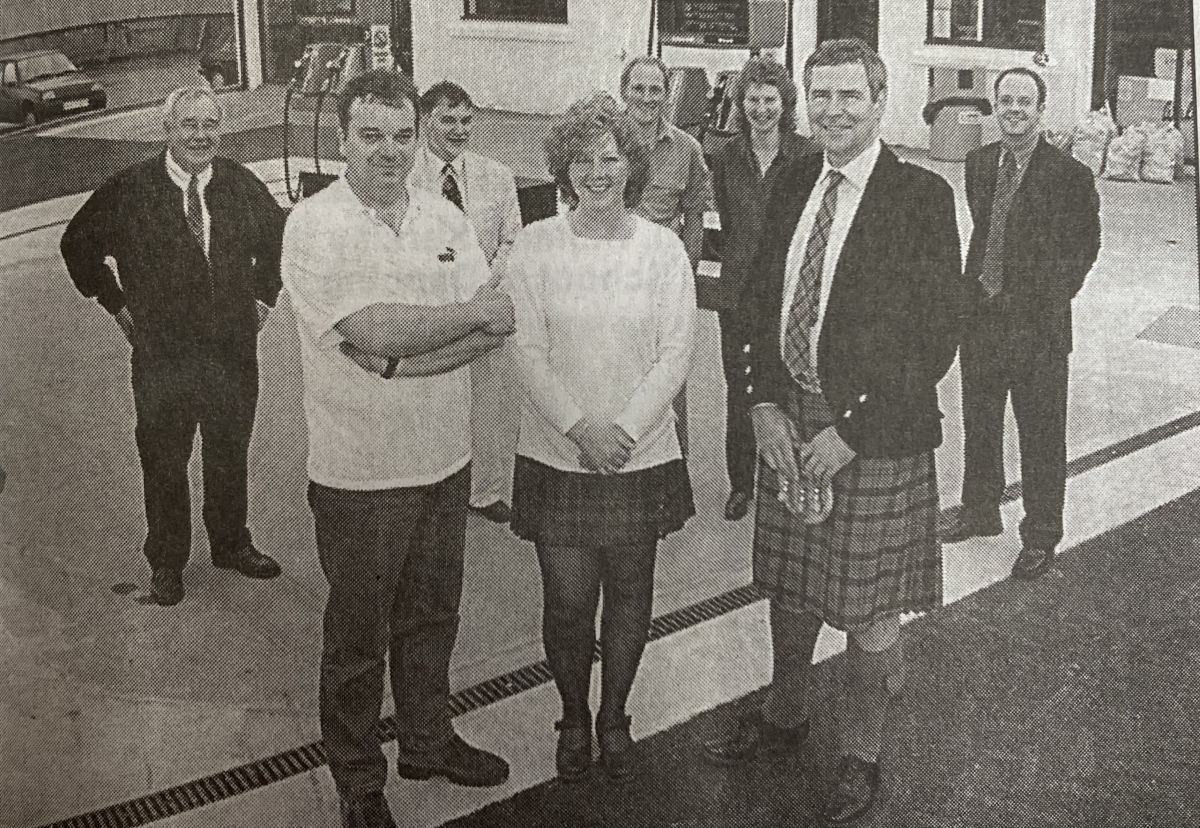 WEB NO F28 From our Files Highland Council Convener David Green right with Gordon and Margaret MacKenzie WEB NO F28 From our Files Highland Council Convener David Green right with Gordon and Margaret MacKenzie