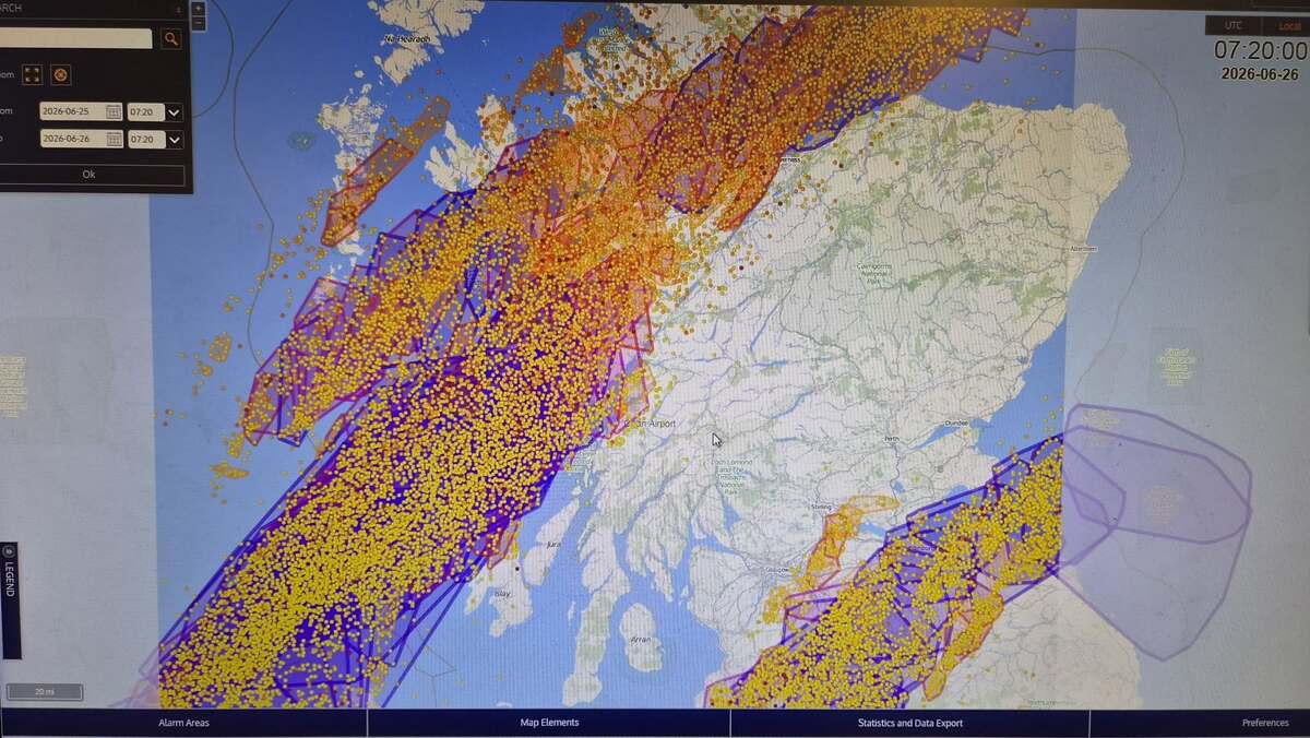 no t27 oban airport lightning map