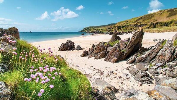 Life's A Beach : Spotlight on Singing Sands - Islay