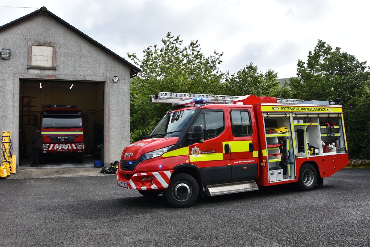 The new Iveco 72 180 fire appliance and the old MAN LE10-225F at Lochranza Community Fire Station.