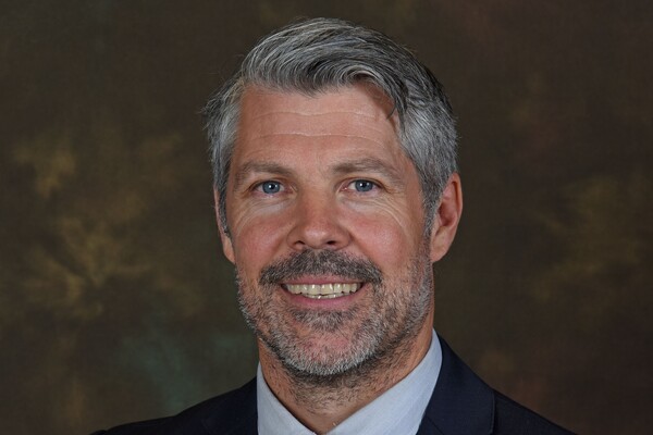 Councillor calls for ferry service improvements for island communities