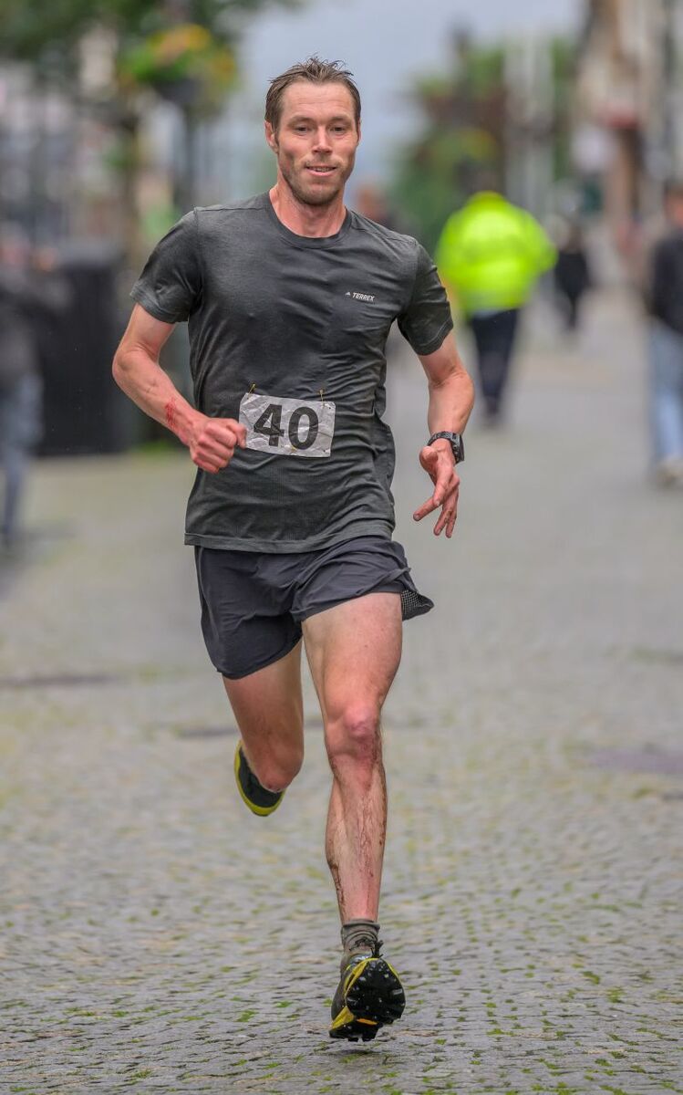 WEB NO F29 Lochaber Athletic Club 26 Triple Hirple Cow Hill Race Winner Tom Owens LACPH WEB NO F29 Lochaber Athletic Club 26 Triple Hirple Cow Hill Race Winner Tom Owens LACPH