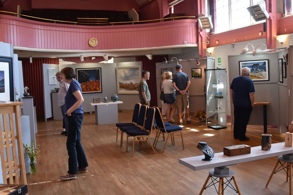 Last weekend&rsquo;s Arran Open Studios preview exhibition attracted a healthy amount of interest from locals and visitors who attended Brodick Hall over three days. 