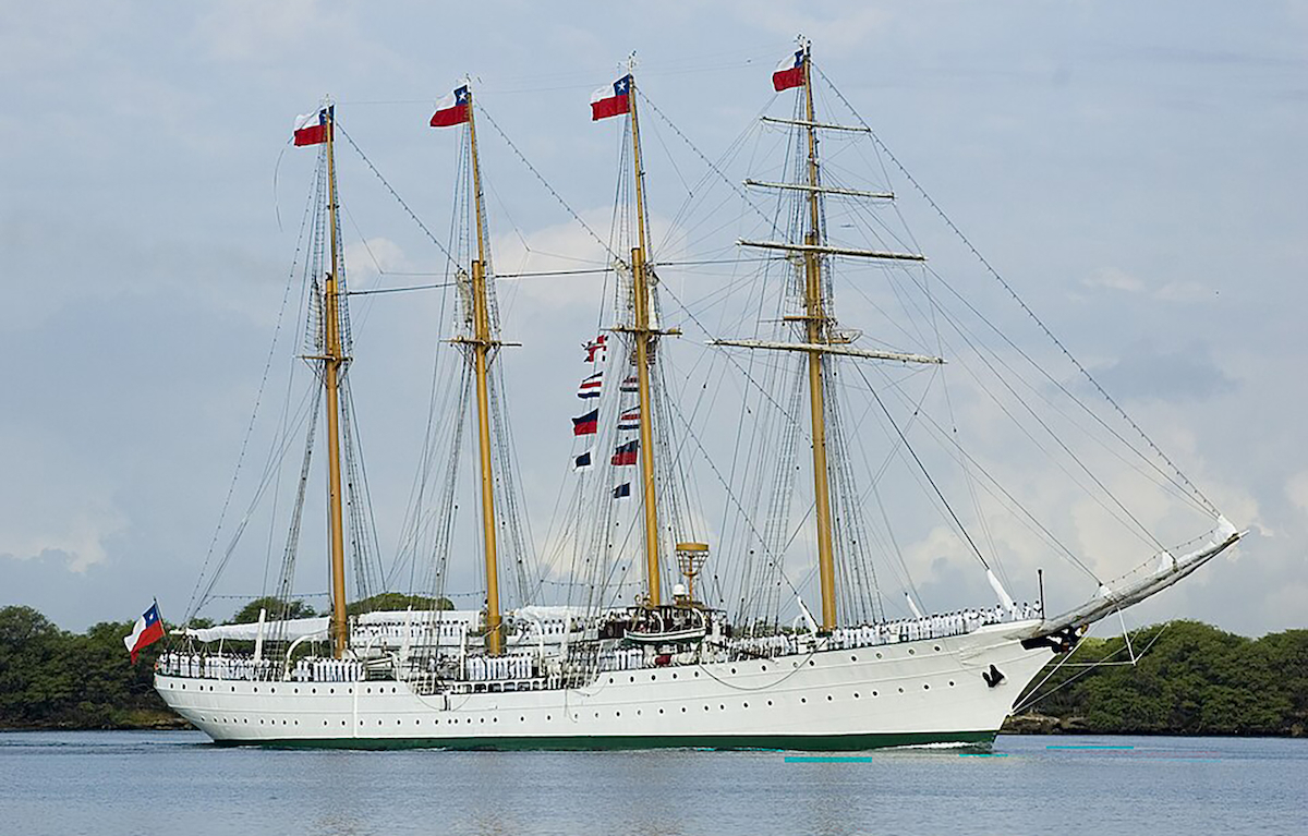 Chilean sailing vessel Esmeralda_photo US Navy
