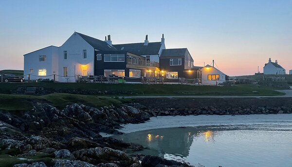 Scarinish Beach Hotel &ndash; Experience Tiree from the Water's Edge