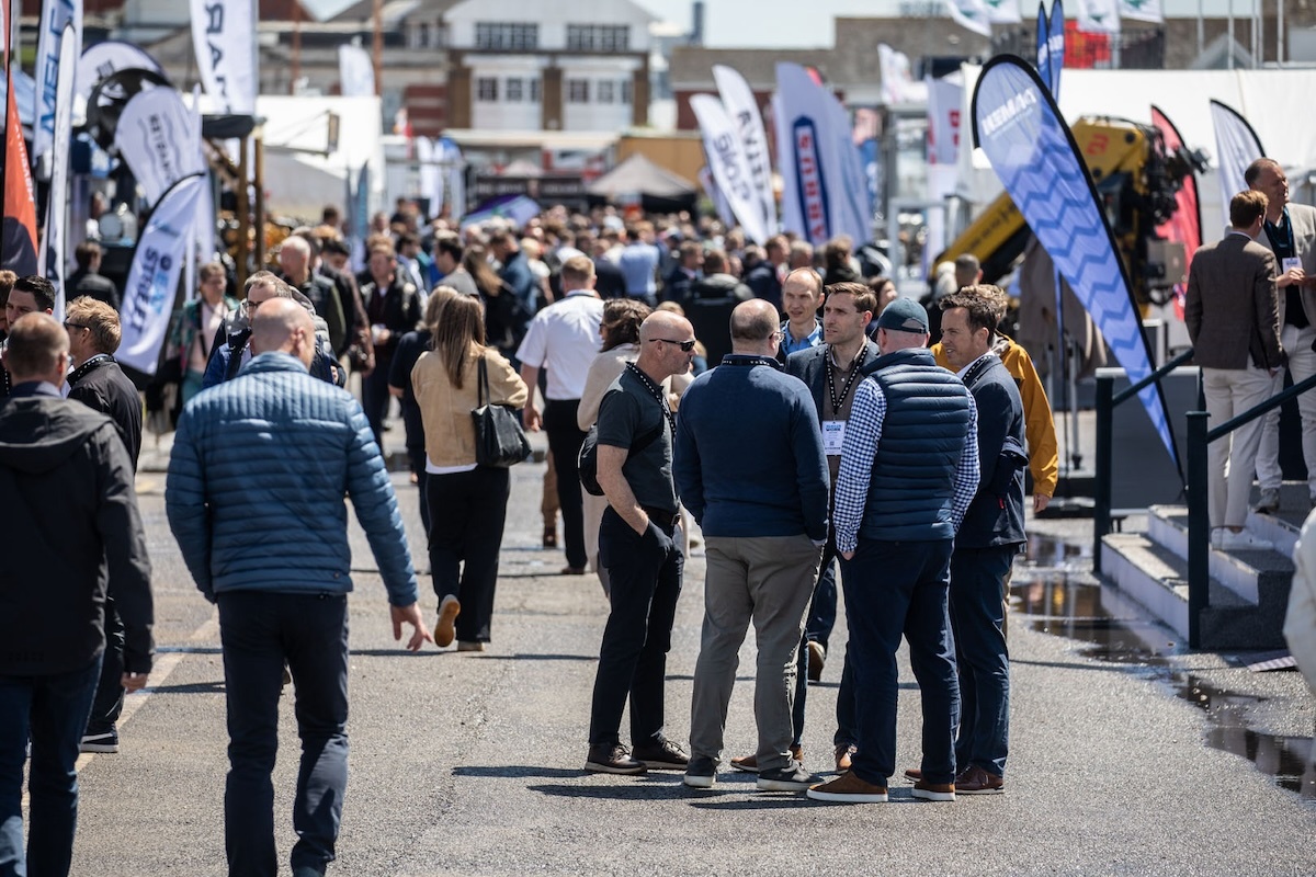 Crowds SEAWORK DAY 1 0377 web