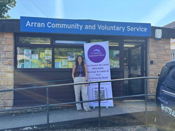 Alison offers islanders financial advice