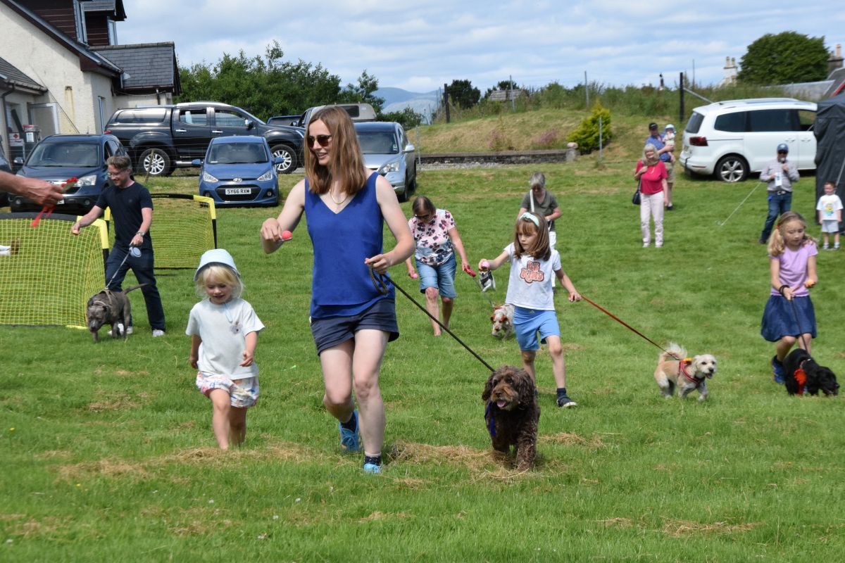 T30 Lismore Show 20 egg and spoon web