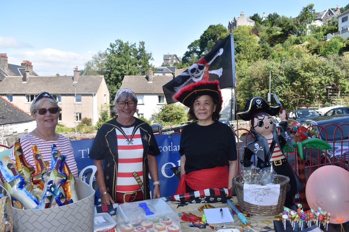 Shiver me timbers! Landlubbers turn out in droves at Charities Day