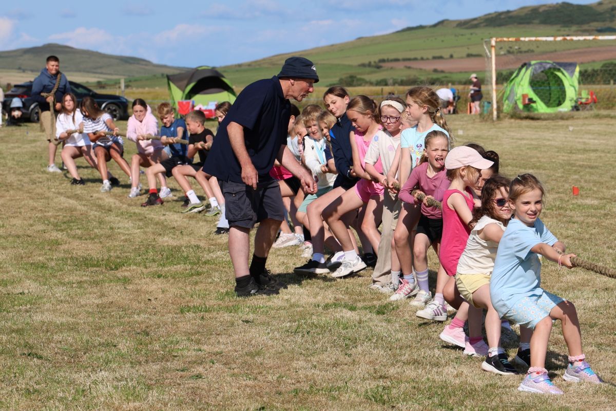 Record turnout as sunshine smiles on Southend Highland Games