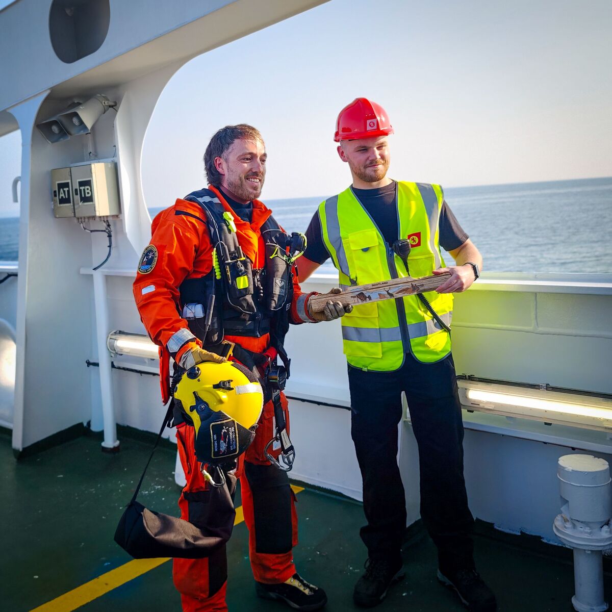 CalMac helps deliver King&rsquo;s Baton to Outer Hebrides in dramatic mid-sea handover